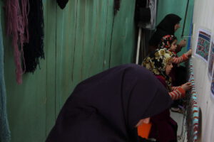 افتتاح مرکز فرش دست بافت در رفسنجان توسط استاندار